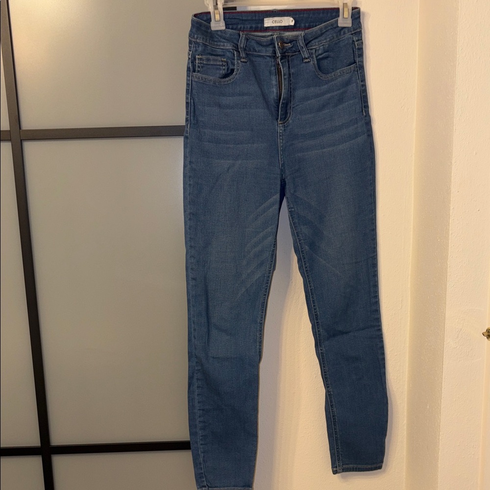 Cello Women's Skinny Jeans in Medium Blue Wash